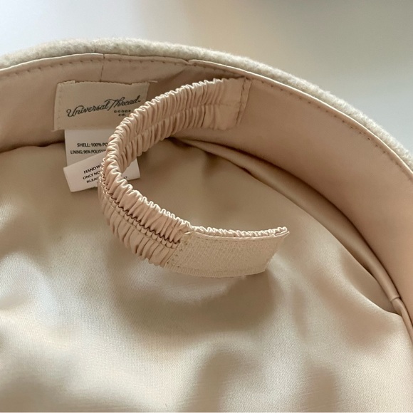 Universal Thread - Beret NWOT - Picture 8 of 9